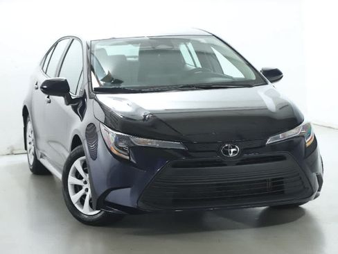 Certified 2024 Toyota Corolla LE FWD image 2