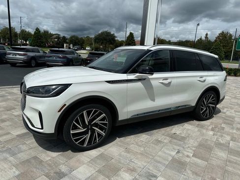 New 2025 Lincoln Aviator Reserve w/ Equipment Group 201A image 5