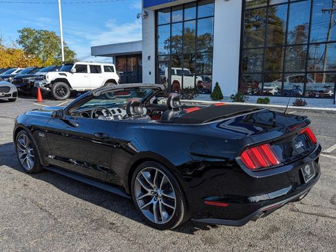 Used 2017 Ford Mustang GT Premium image 43