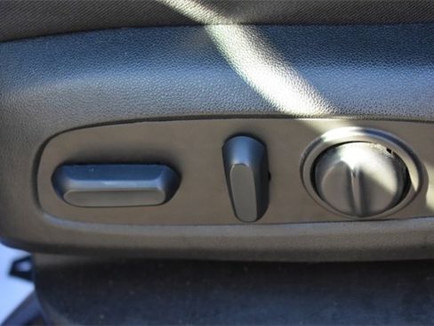 Certified 2024 Chevrolet Equinox LT image 23