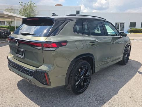 New 2026 Volkswagen Tiguan SE R-Line FWD image 4