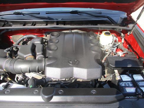 Used 2016 Toyota 4Runner SR5 image 13