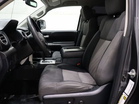 Used 2017 Toyota Tundra SR5 w/ SR5 Upgrade Package AWD/4WD image 14