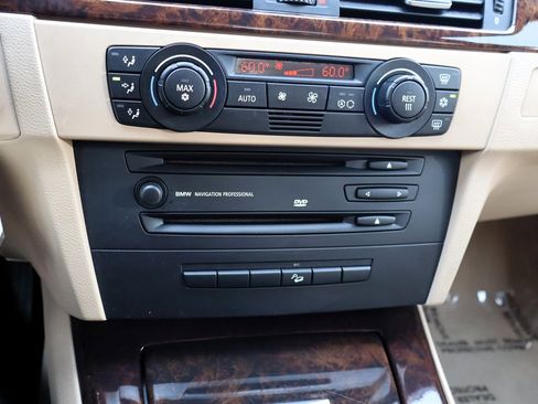 Used 2006 BMW 330xi Sedan AWD/4WD image 26