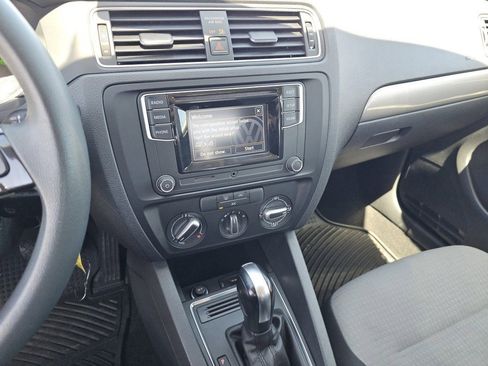 Used 2017 Volkswagen Jetta S FWD image 29