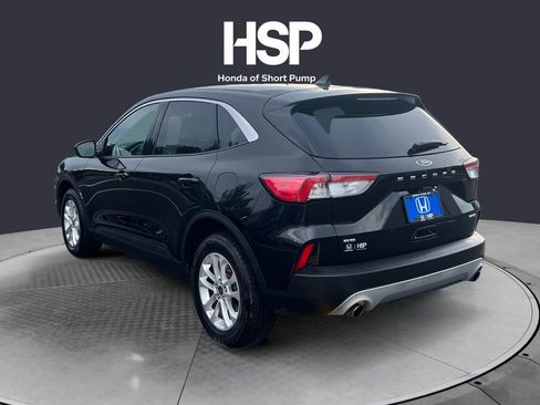 Used 2021 Ford Escape SE w/ Convenience Package AWD/4WD image 3
