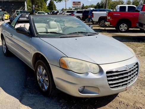 Used 2004 Chrysler Sebring Limited image 8