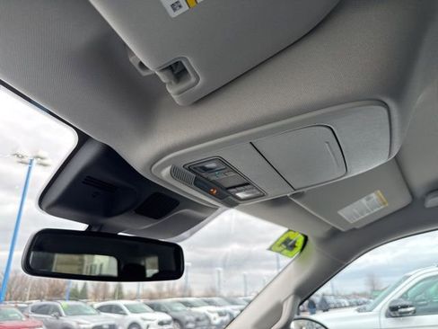 Certified 2025 Ford Expedition Active image 33