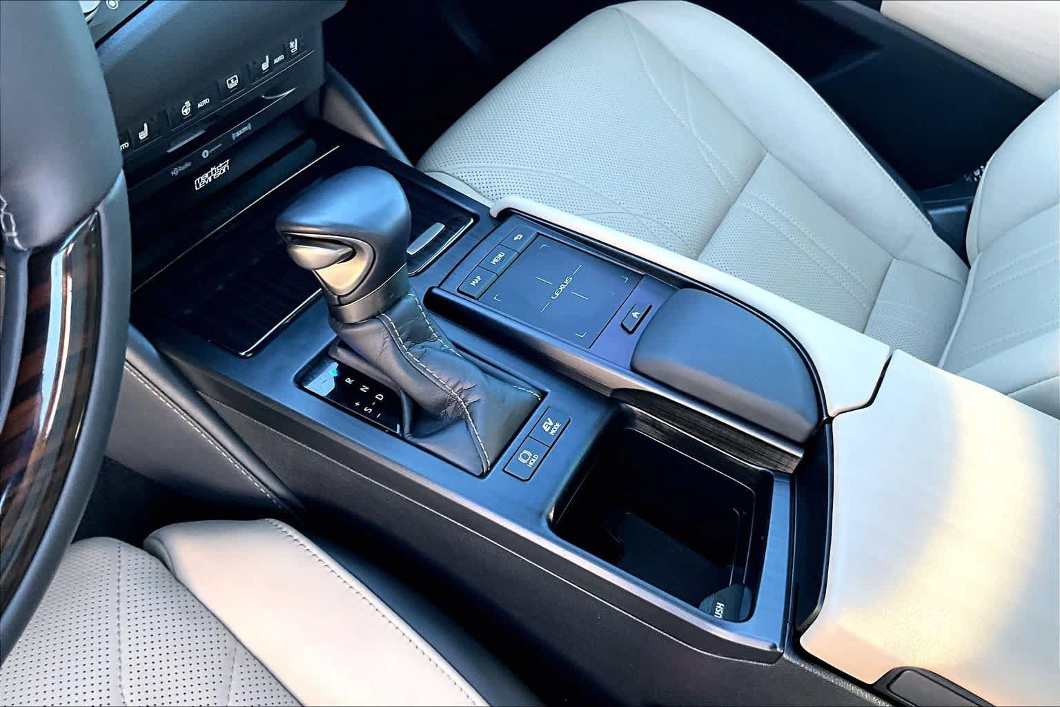 Used 2021 Lexus ES 300h w/ Accessory Package FWD image 15