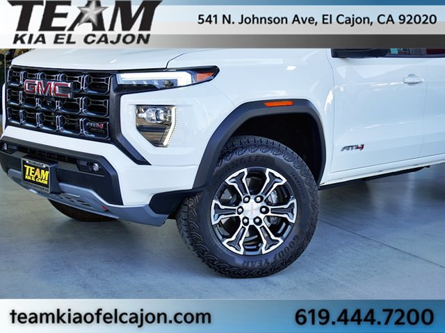 Used 2023 GMC Canyon AT4 w/ AT4 Premium Package AWD/4WD image 3