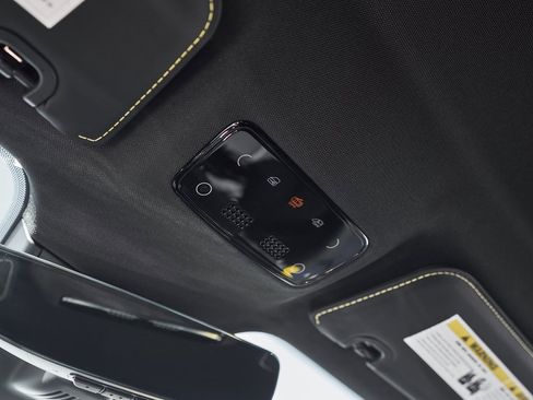 Used 2022 Ferrari SF90 Stradale image 78