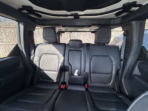 Used 2025 Ford Bronco Badlands AWD/4WD image 20