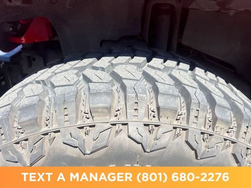 Used 2016 Jeep Wrangler Unlimited Sahara w/ Connectivity Group AWD/4WD image 9