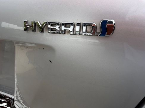 Used 2018 Toyota Prius Two w/ Prius Two Safety Plus Package image 22