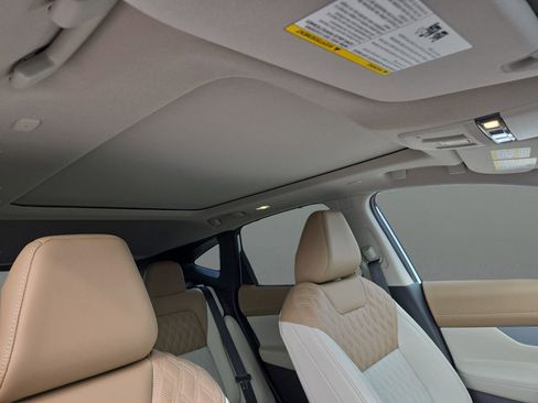 New 2026 Nissan Murano Platinum w/ Cargo Package AWD/4WD image 17