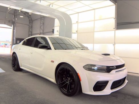 Used 2023 Dodge Charger Scat Pack RWD image 3
