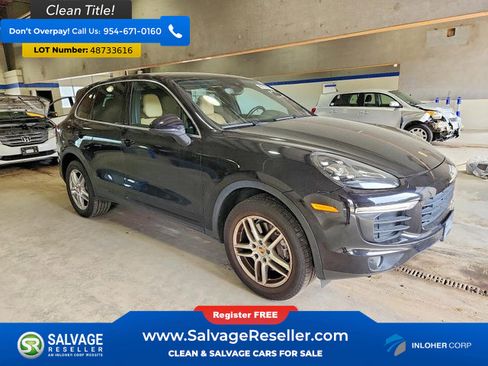 Used 2016 Porsche Cayenne AWD/4WD image 5