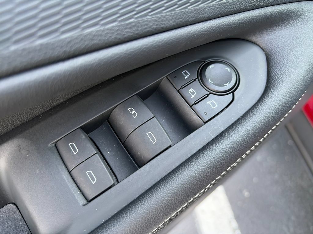 New 2025 Chevrolet Blazer EV LT AWD/4WD image 17