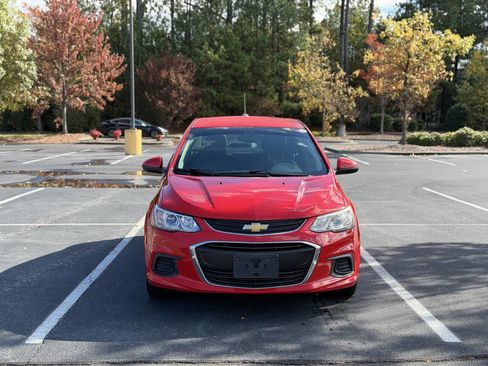 Used 2017 Chevrolet Sonic Premier image 2