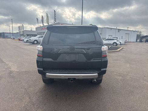 Used 2023 Toyota 4Runner TRD Off-Road Premium w/ Off Road Premium Plus Package image 8