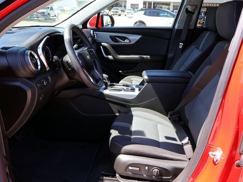 Used 2024 Chevrolet Blazer LT w/ Convenience Package FWD image 17