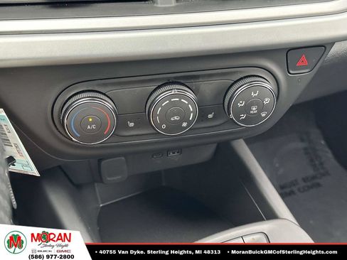 Certified 2025 Chevrolet Trax RS w/ Driver Confidence Package FWD image 26