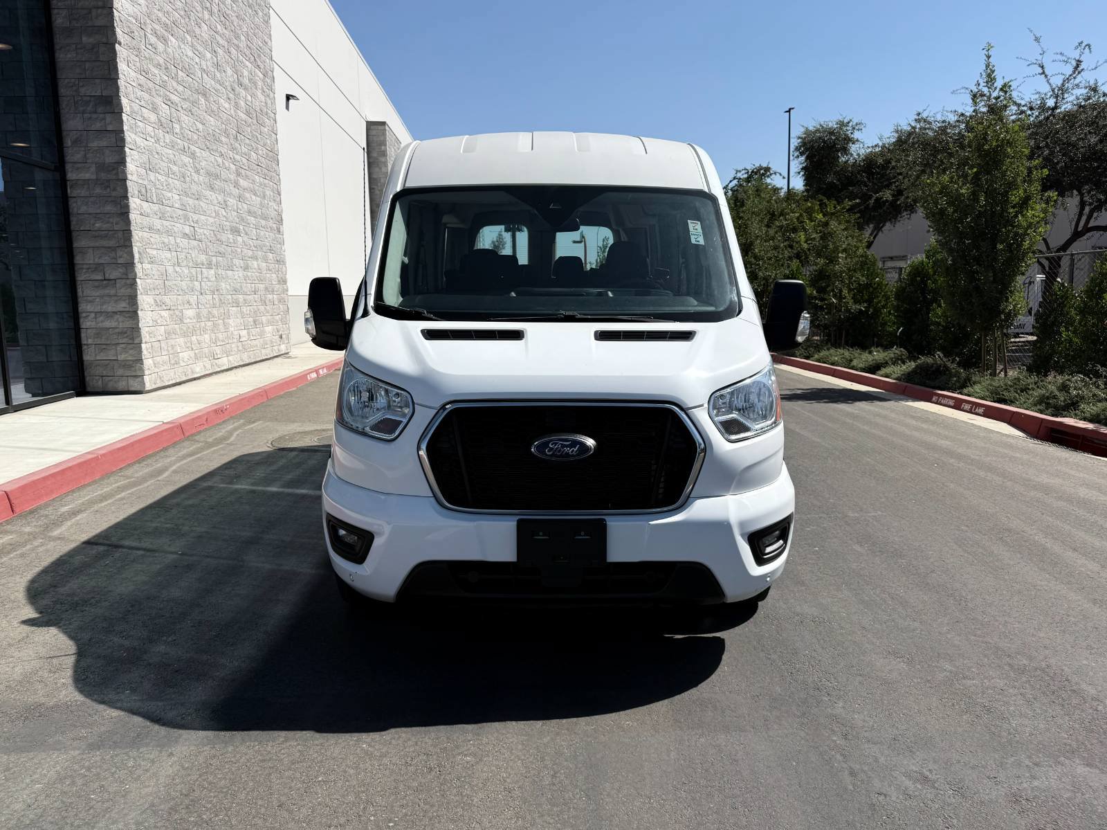Used 2021 Ford Transit 350 XLT RWD image 2