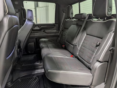 Used 2024 GMC Sierra 2500 AT4X AWD/4WD image 18
