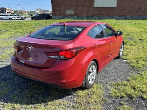 Used 2016 Hyundai Elantra SE FWD image 6