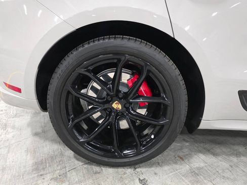 Used 2023 Porsche Macan GTS AWD/4WD image 25