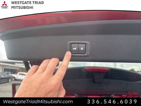New 2025 Mitsubishi Outlander SEL image 17