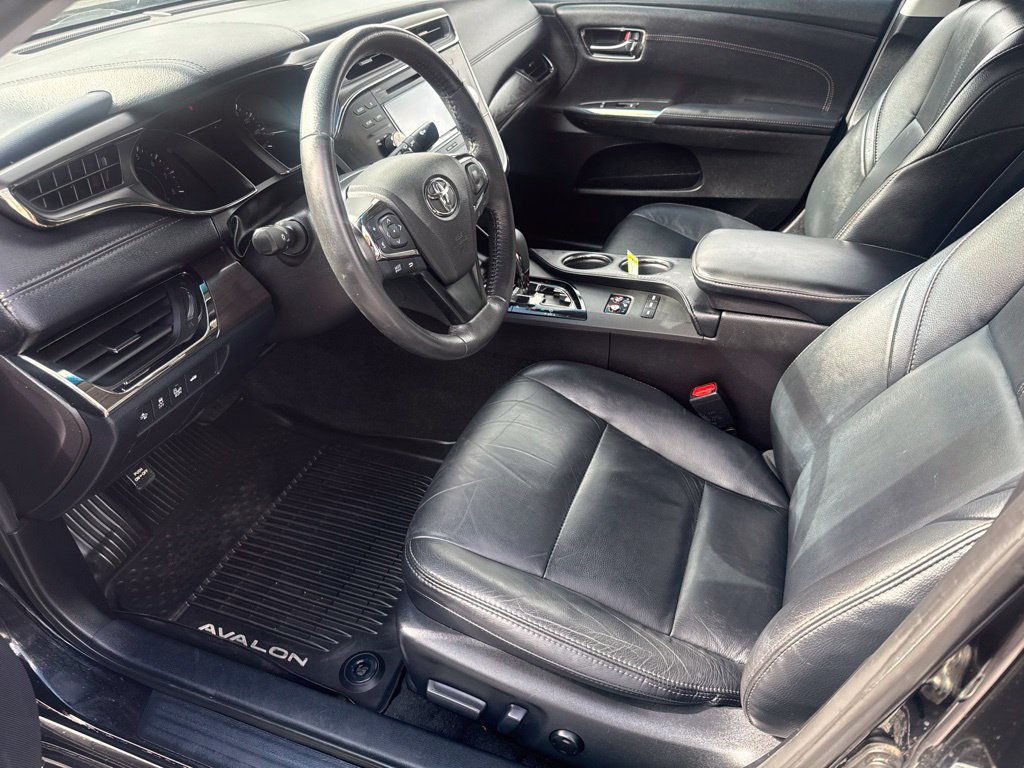 Used 2018 Toyota Avalon XLE Premium w/ Carpet Mat Package FWD image 14