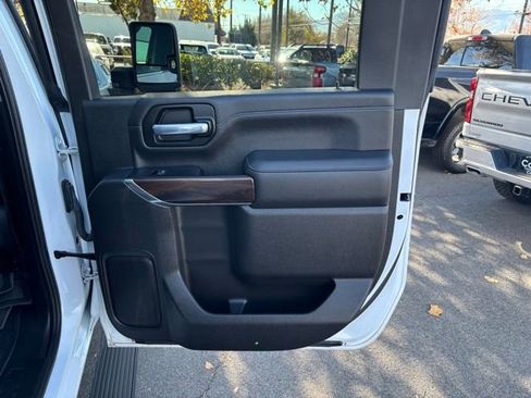 Used 2020 GMC Sierra 2500 SLT w/ Technology Package image 34