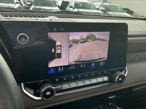 Certified 2024 Chevrolet Colorado ZR2 w/ ZR2 Convenience Package III image 17