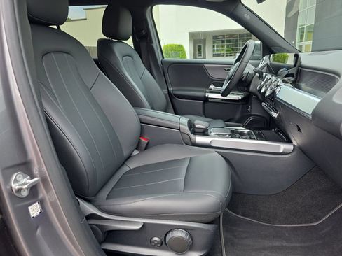 Certified 2022 Mercedes-Benz GLB 250 image 16