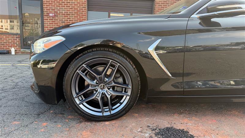 Used 2019 Genesis G70 2.0T Advanced w/ Elite Package RWD image 4