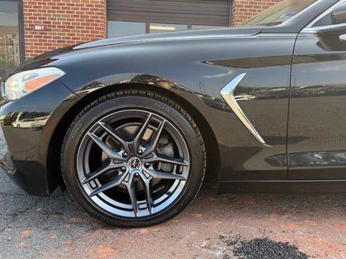 Used 2019 Genesis G70 2.0T Advanced w/ Elite Package RWD image 4