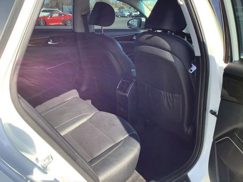 Used 2019 Kia Cadenza Technology image 33