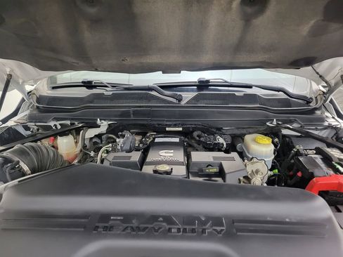 Used 2022 RAM 3500 Tradesman image 31