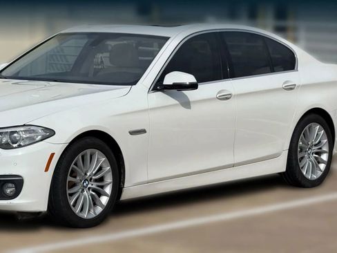 Used 2014 BMW 528i Sedan image 4