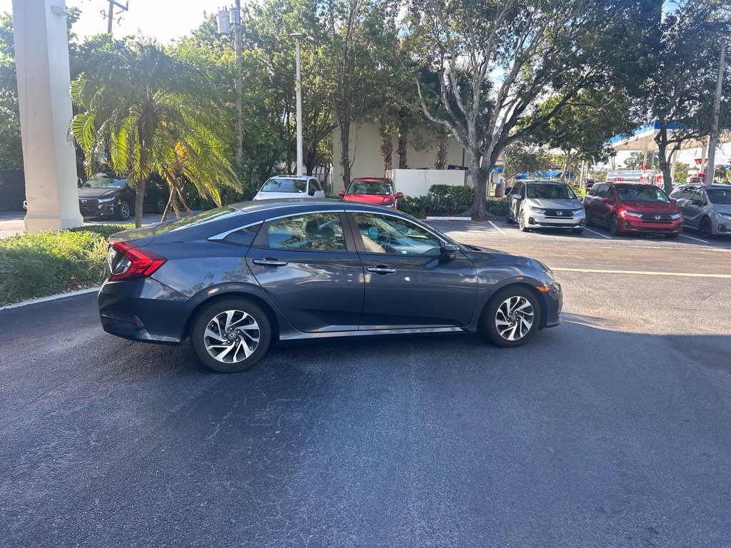 Used 2016 Honda Civic EX image 7