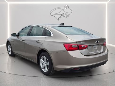 Used 2025 Chevrolet Malibu LS w/ LPO, Floor Liner Package FWD image 3