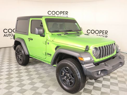 Used 2025 Jeep Wrangler Sport image 1
