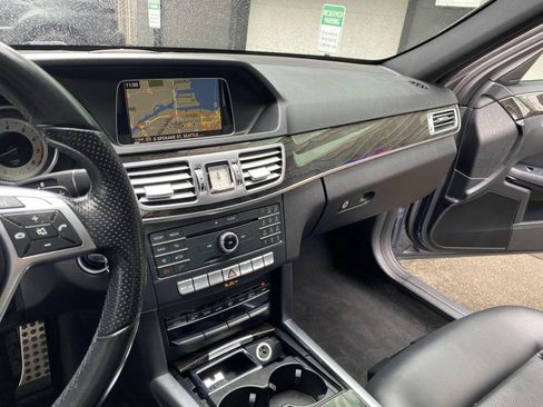 Used 2016 Mercedes-Benz E 350 Sedan image 29