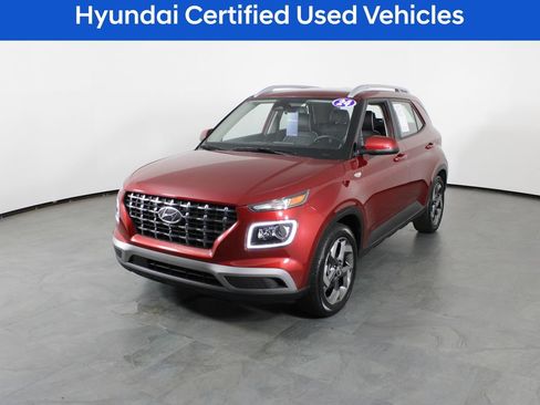 Certified 2024 Hyundai Venue Limited FWD image 2