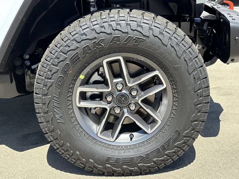 New 2026 Jeep Gladiator Mojave AWD/4WD image 26