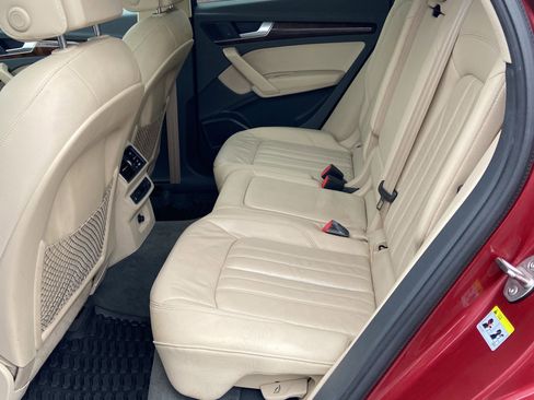 Used 2018 Audi Q5 2.0T Premium Plus w/ Premium Plus Package image 13