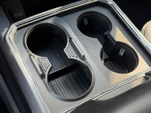 Used 2020 Ford F250 XLT w/ XLT Premium Package AWD/4WD image 17