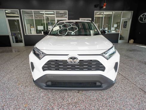 Certified 2024 Toyota RAV4 XLE FWD image 7
