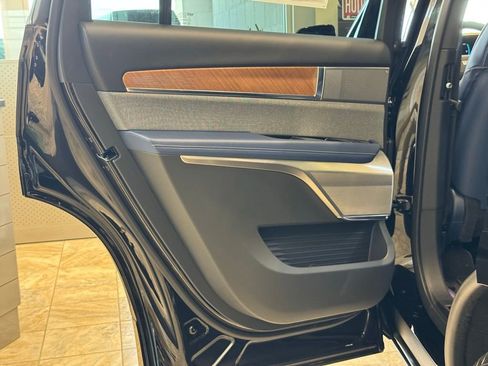 New 2026 Cadillac Vistiq Premium Luxury image 21